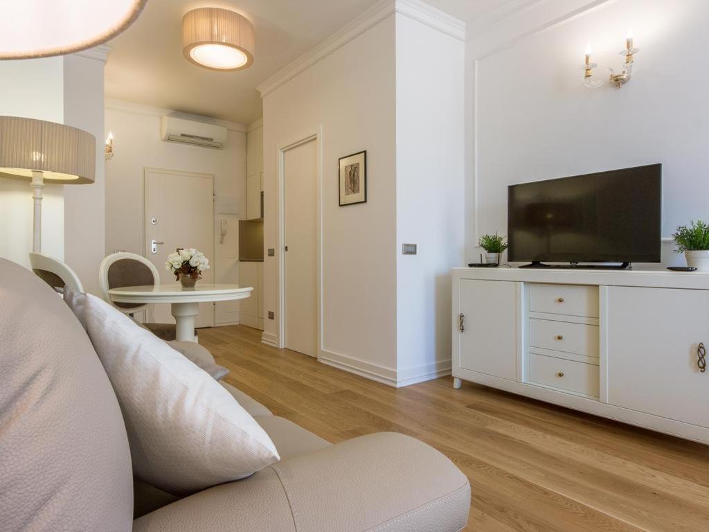 Dei Poeti & Bed and breakfast 3*